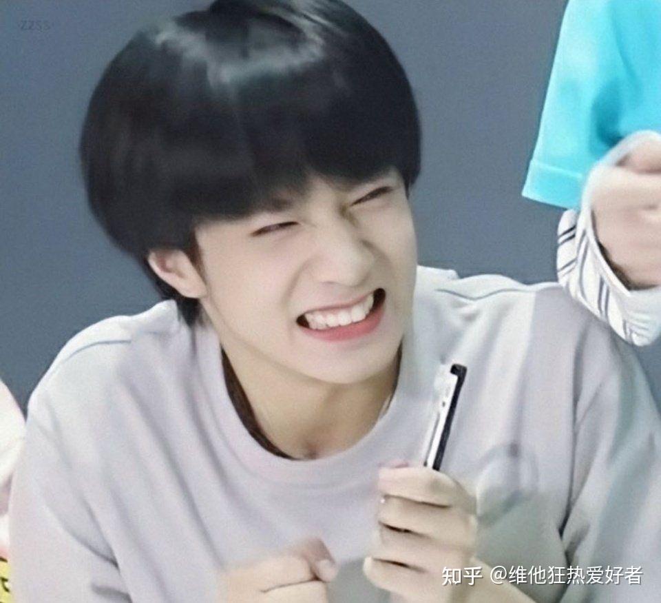 时代少年团刘耀文为什么要带牙套?啥时候开始戴的? - 知乎