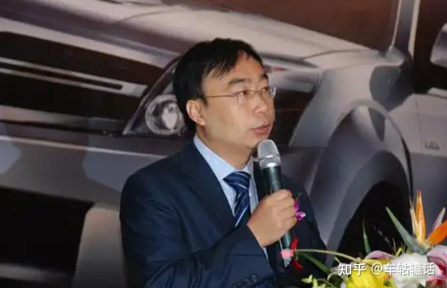 接替贾亚权,“浪子”余飞这次能飞多久?