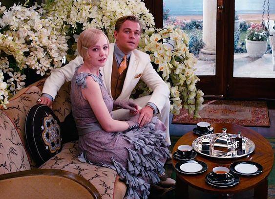 《了不起的盖茨比》中黛西为什么不选择更爱她,更富有的盖茨比?