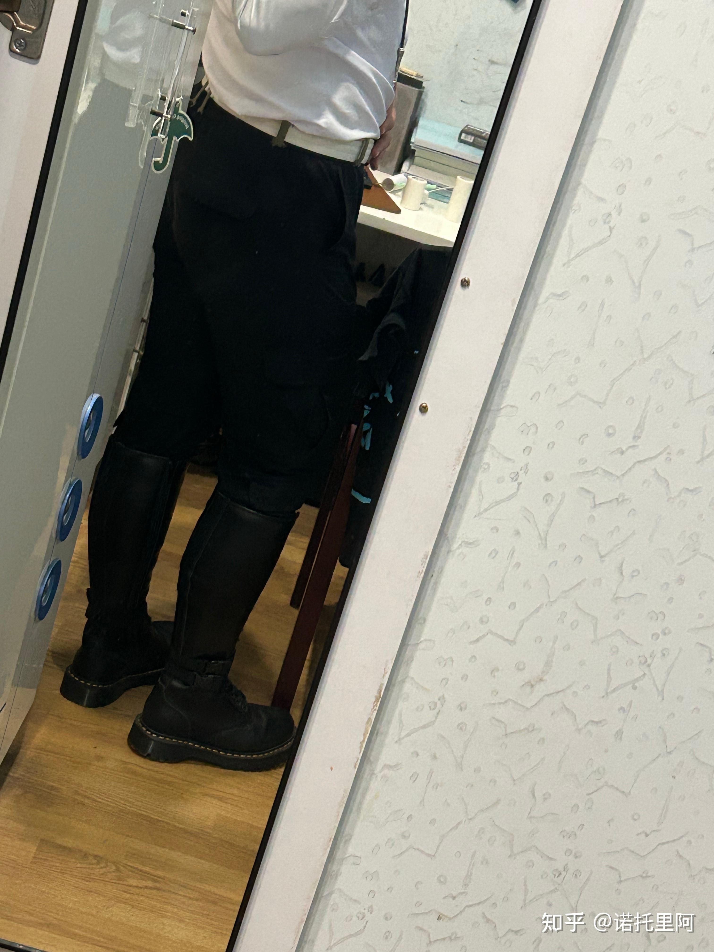 有男生穿骑士靴的吗,有的话也请发一下你们穿骑士靴的图片?