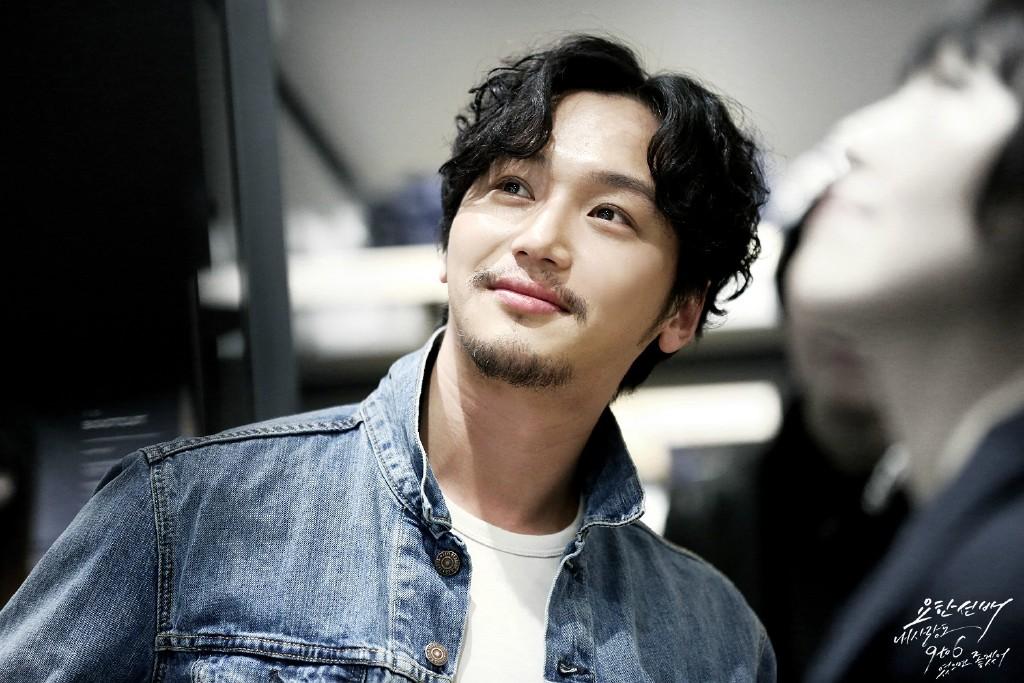 如何评价韩国男演员卞耀汉