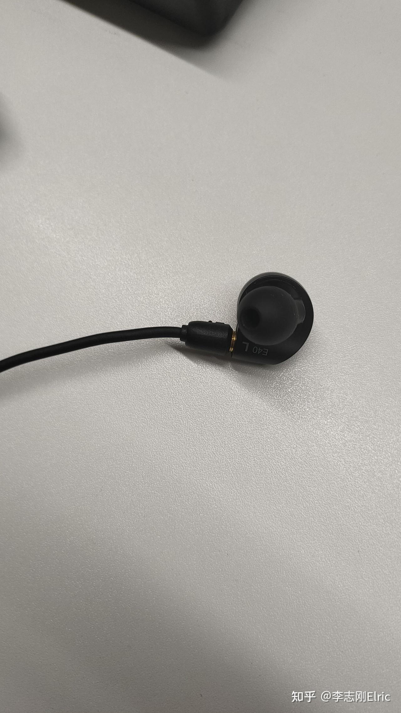 铁三角e40佩戴问题?