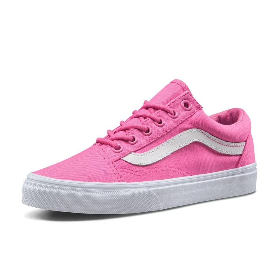 这是粉白还是灰绿? - 知乎