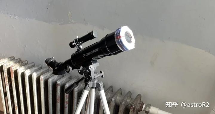 如果不小心用专业的天文望远镜看到太阳，眼睛真的会立即瞎掉么？