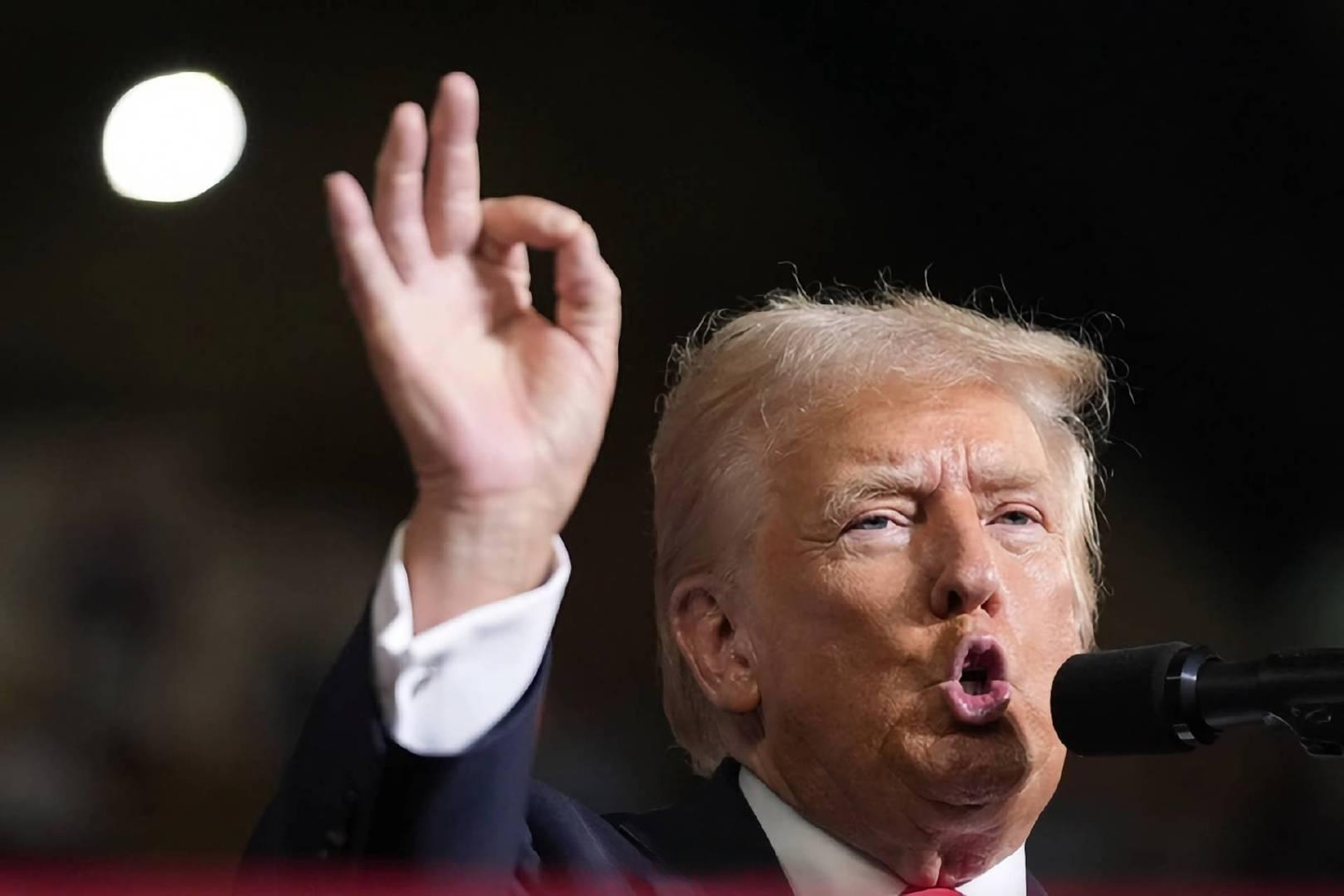 Trump Phone 真机现身,懂王的第 366 赢