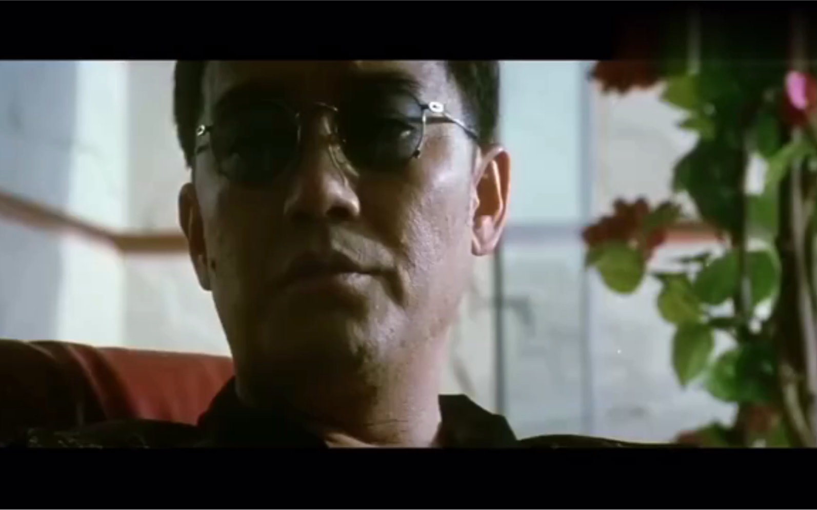 电影《黑金》里,周朝先怎么知道献金被部长吞了? - 知乎