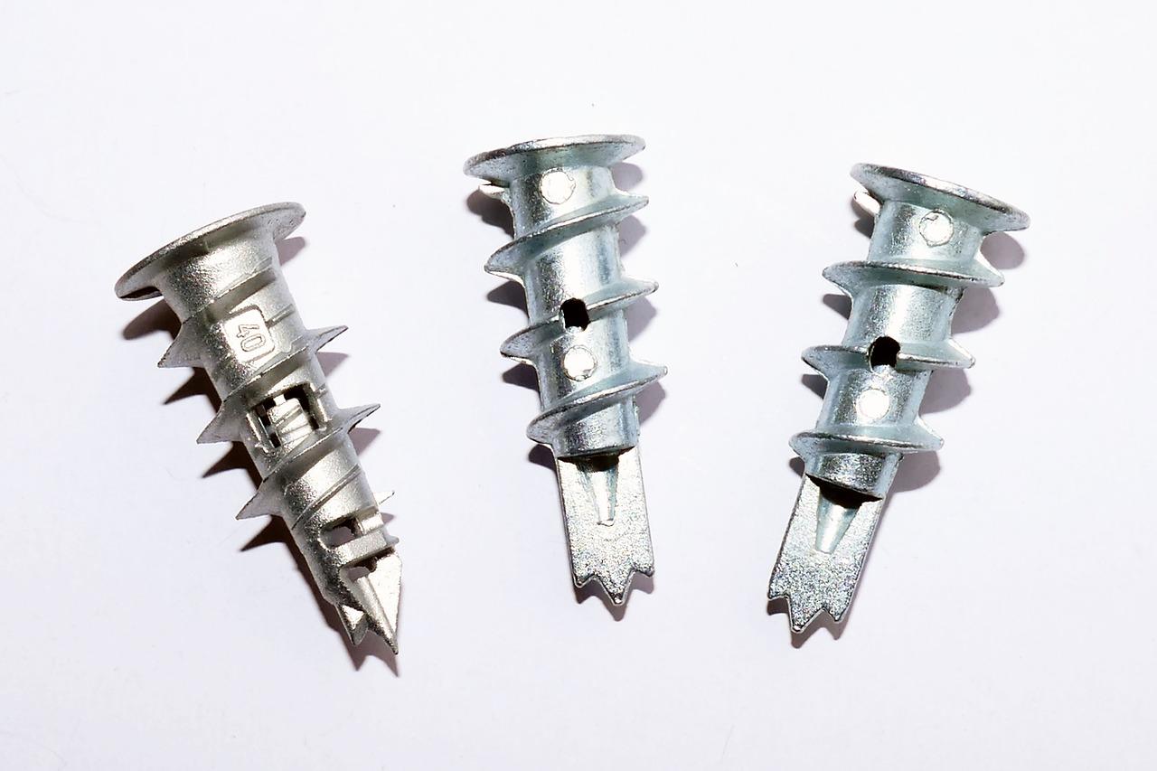 三线插头怎么保护