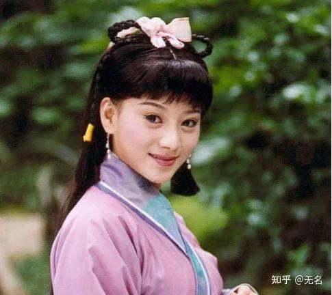 笑傲江湖里岳灵珊为什么对令狐冲那么无情