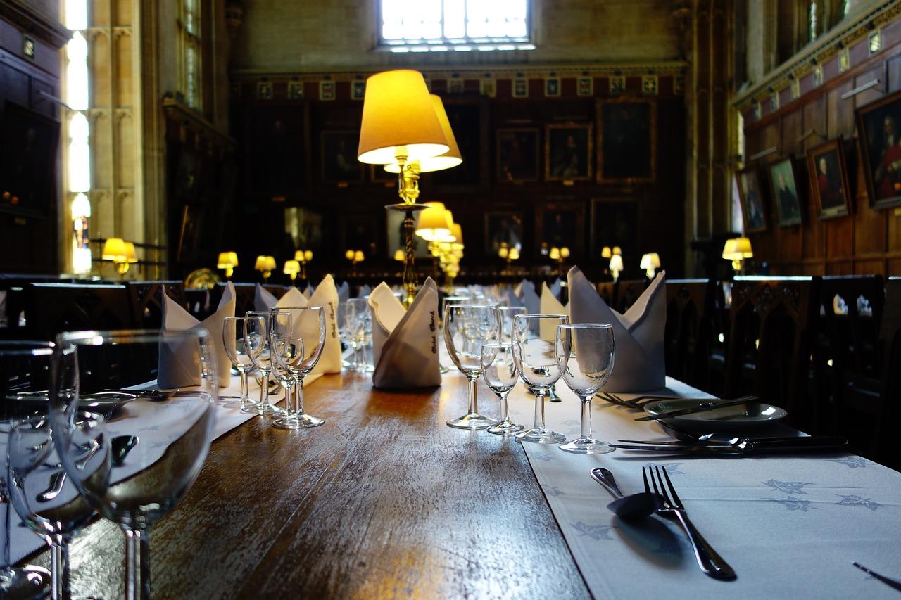 5. 餐桌尺寸选择