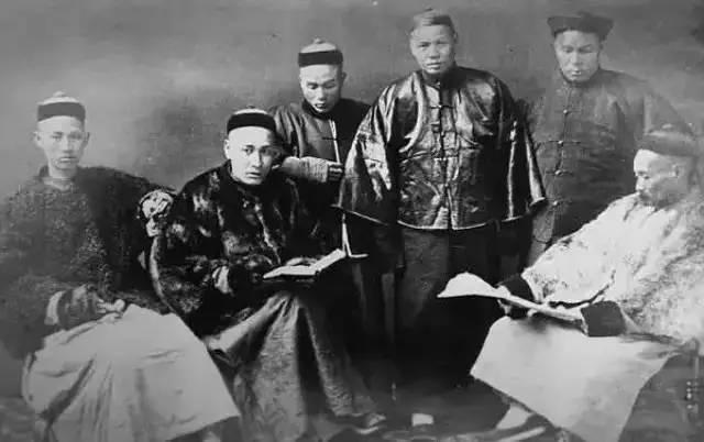 乡绅消失后，乡村便不可避免地衰落 - 知乎