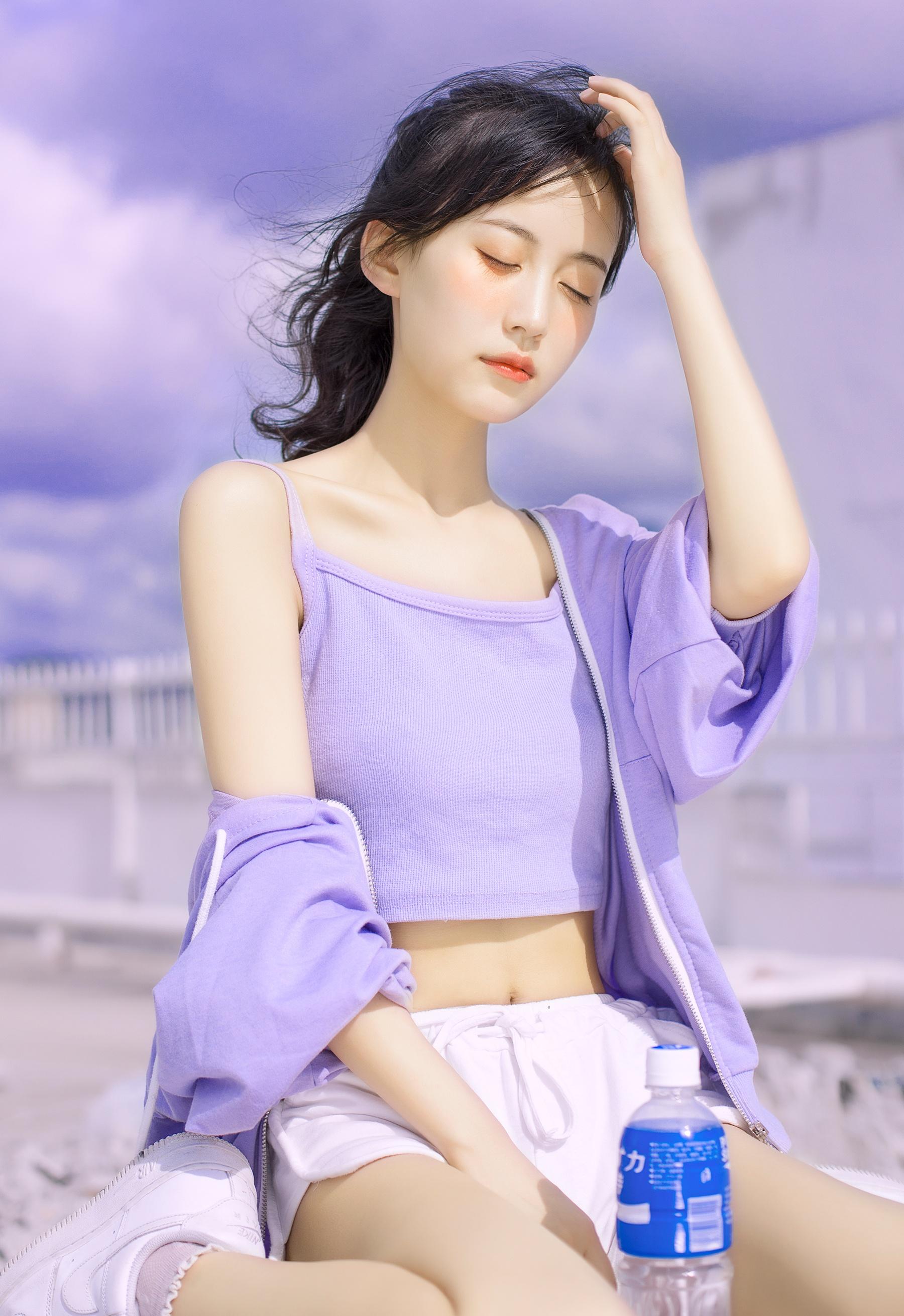 你有哪些好看的美女壁纸? - 知乎