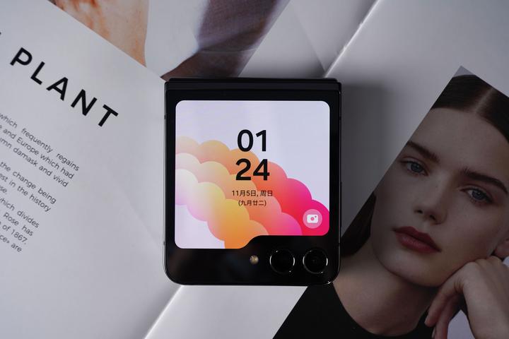 三星galaxy z flip5评测:不吹不黑,小折叠里唯一的性能霸主