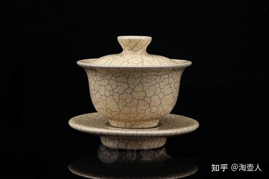 美術品・アンティーク・コレクション 宋時代 哥窑开片 蒜头瓶 貫入釉