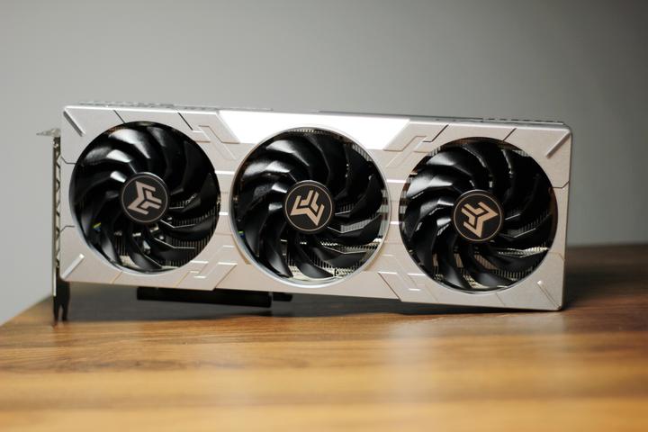 终于等到40系甜点卡 -  影驰RTX 4060 Ti 8GB 金属大师显卡首发评测