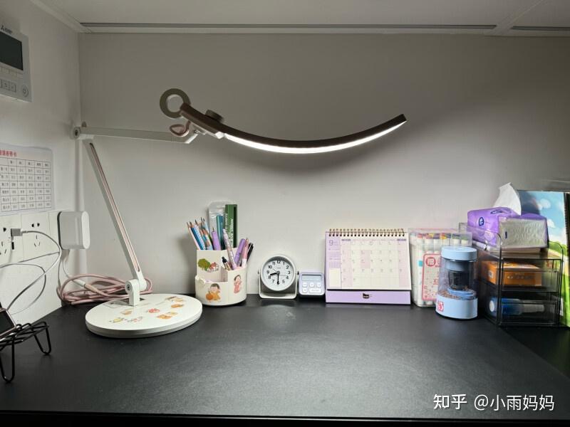 眼視光醫(yī)學(xué)排名_護(hù)眼燈品牌推薦_護(hù)眼臺(tái)燈選購指南
