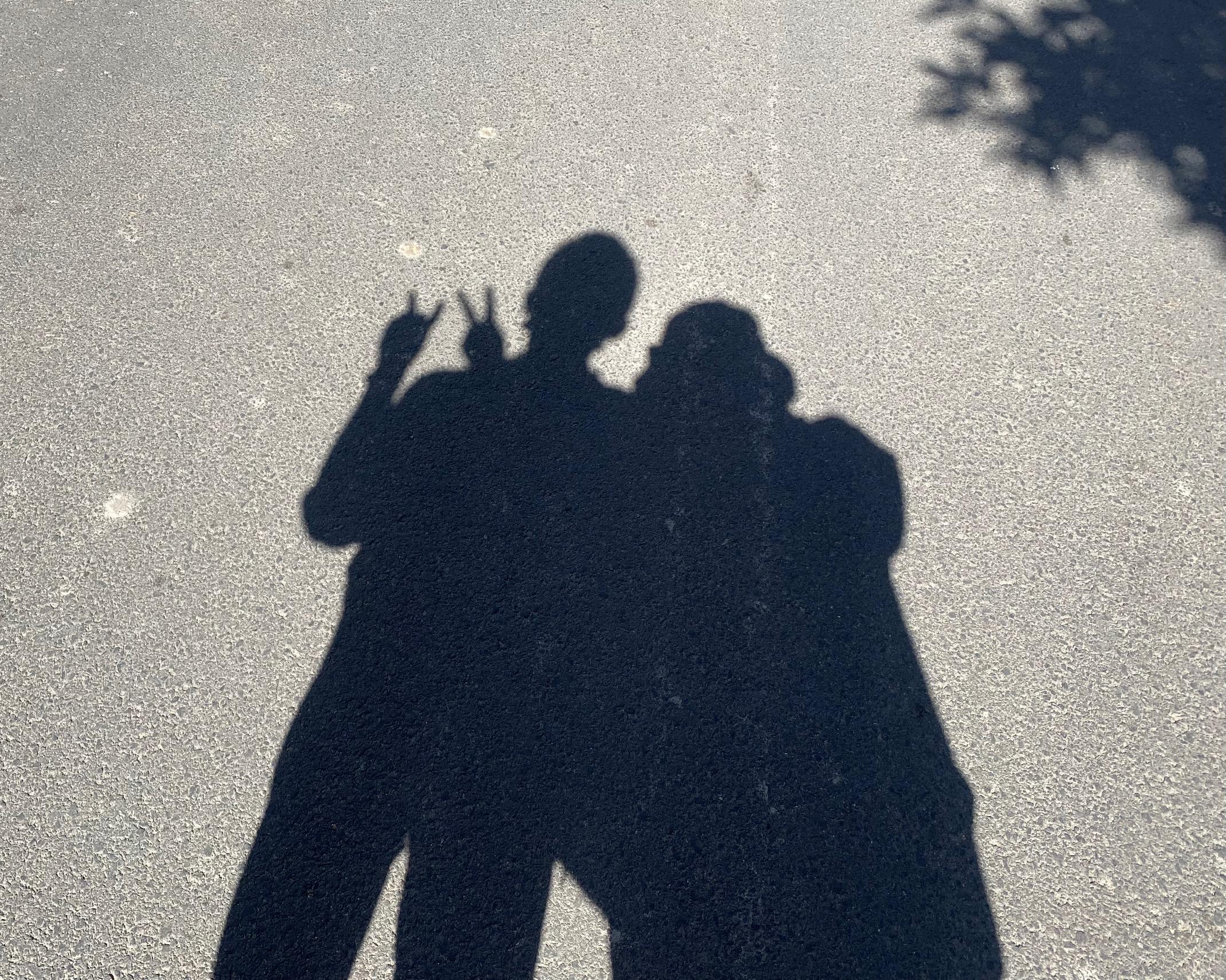 求情侣影子照片真实点