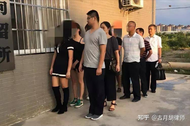 “站街女”数量泛滥,扫不完的“黄”,为何她们越扫越多? - 知乎
