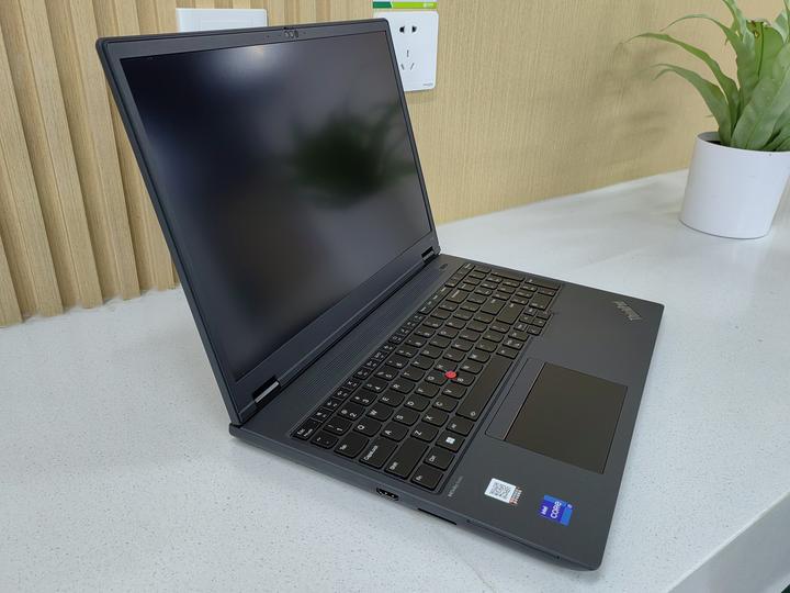 thinkpad p15 gen1配置图片