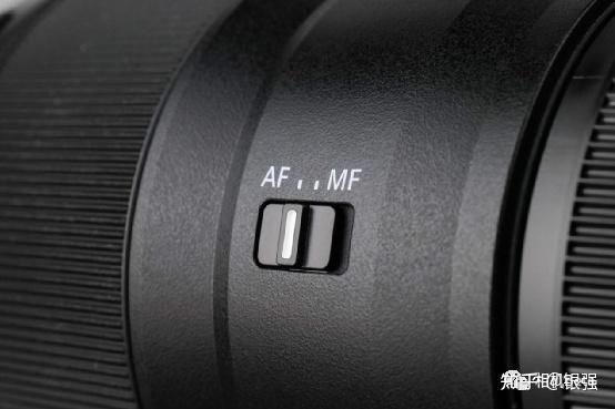 Panasonic收購鏡頭