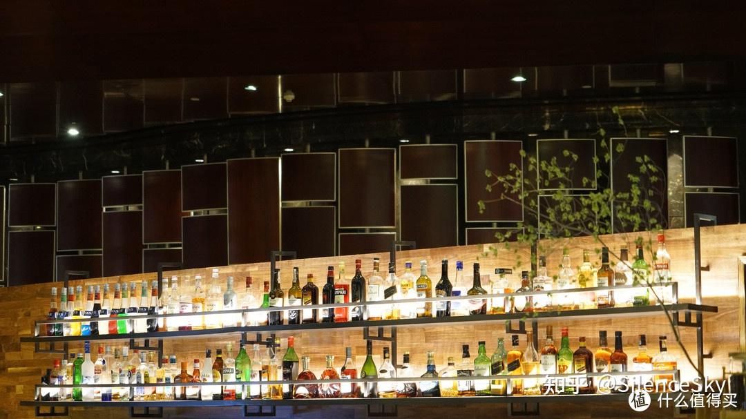 苏州什么值得住？金鸡湖景观最棒的酒店：中茵皇冠假日酒店入住体验 - 知乎