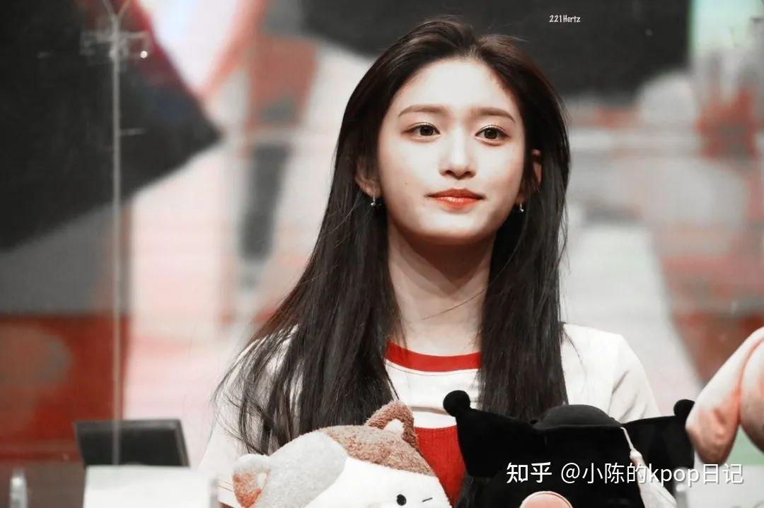 为什么ive李瑞人气下滑严重? - 知乎