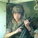 士兵只携带 150 发子弹，战场上打光了怎么办？