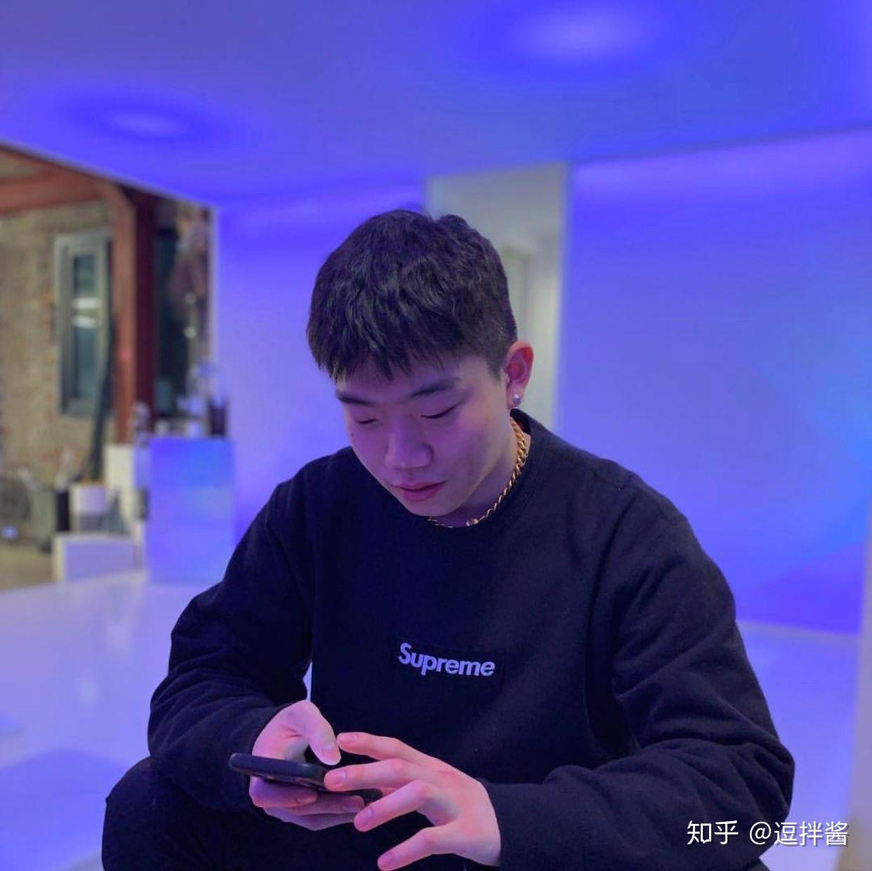 求科普韩国厂牌ambitionmusik的rapperchangmo