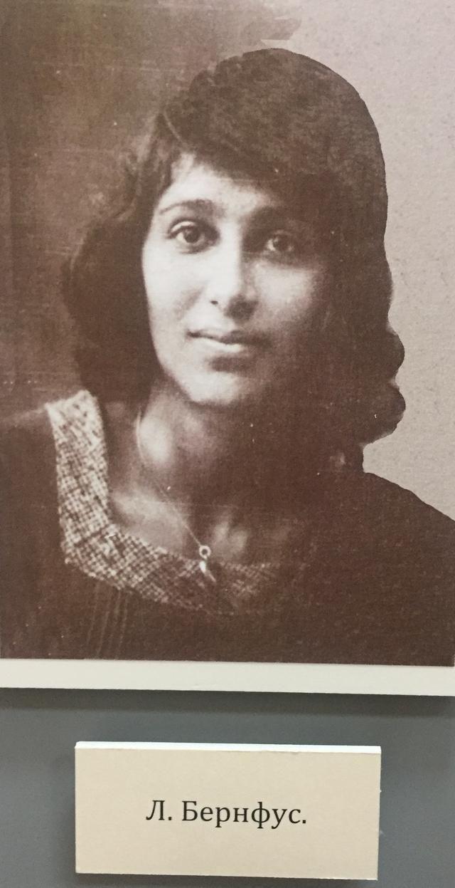 如何评价钢铁是怎样炼成的里保尔和冬妮娅的爱情