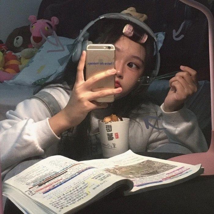 有没有好看的女生头像呀,最好是真人挡脸的那种?