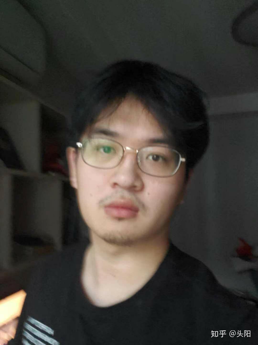 头大脸圆的男生适合什么发型