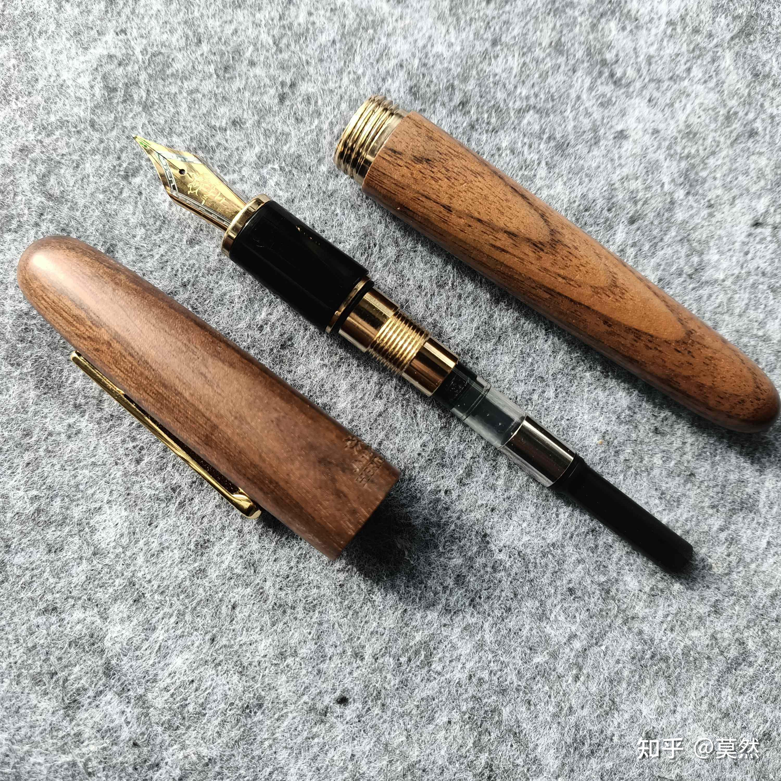 请问钢笔界中的爬格子是什么意思