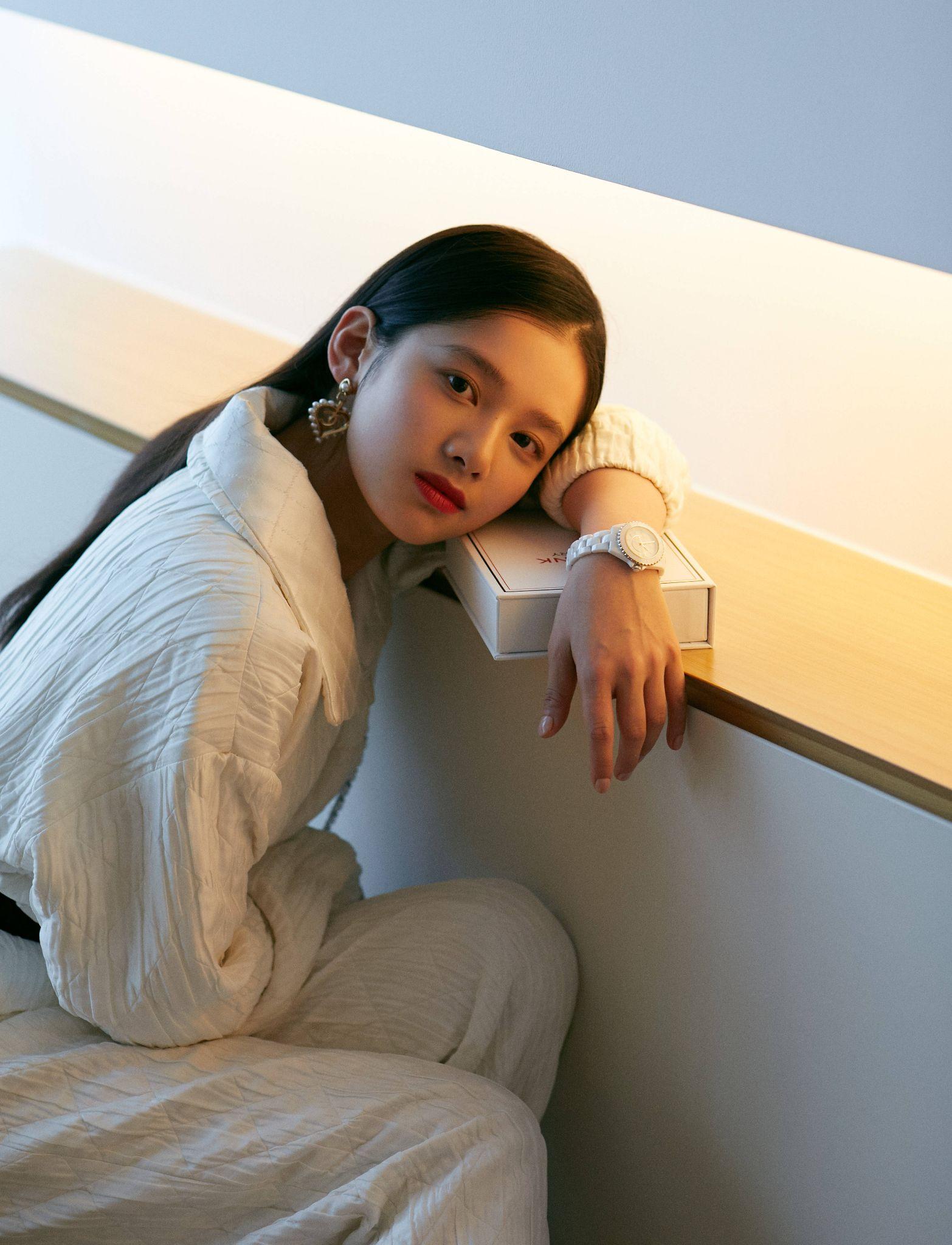 如何评价演员张婧仪? - 知乎