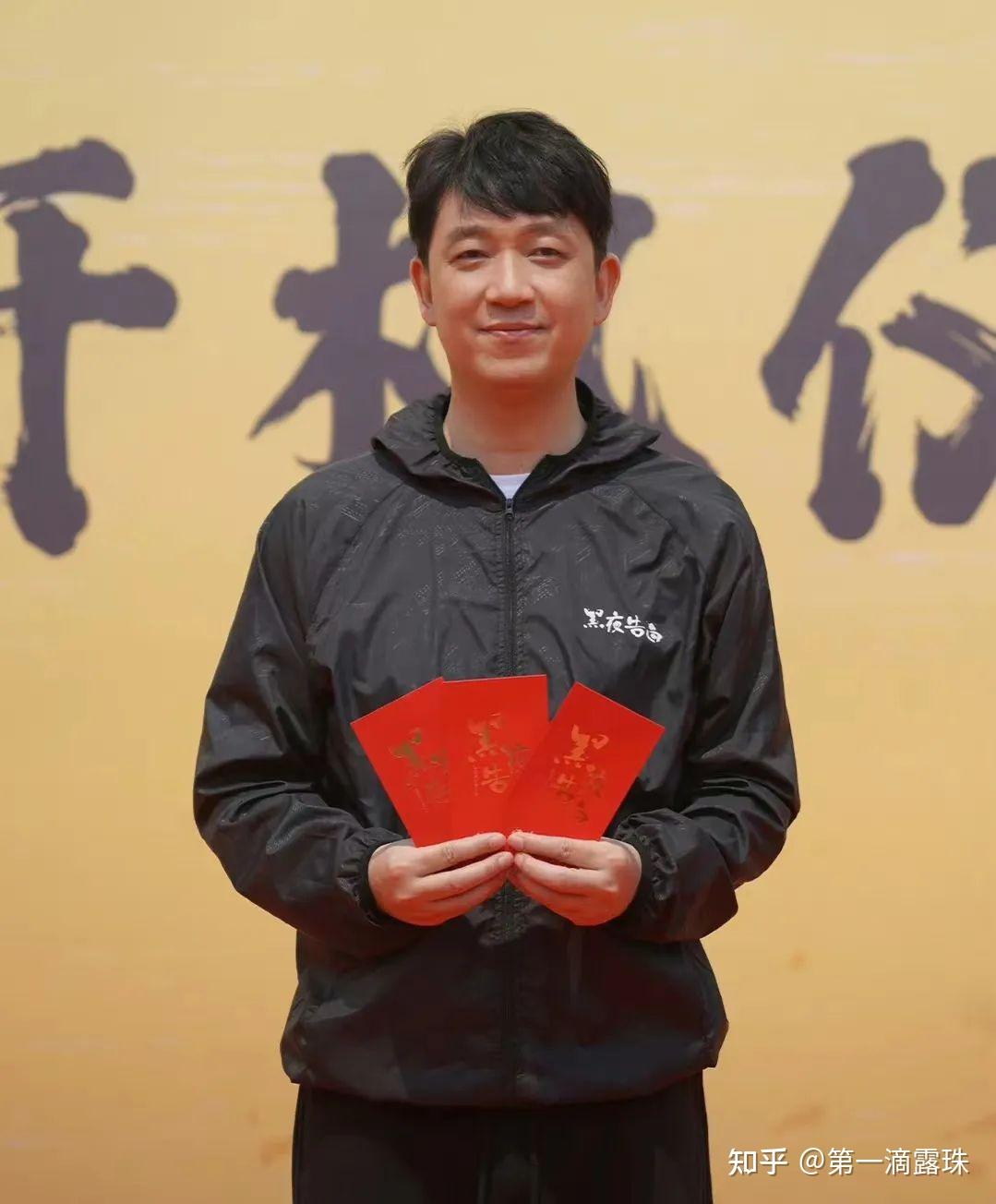 刑侦悬疑剧黑夜告白公布阵容潘粤明王鹤棣领衔主演你们觉得这阵容如何
