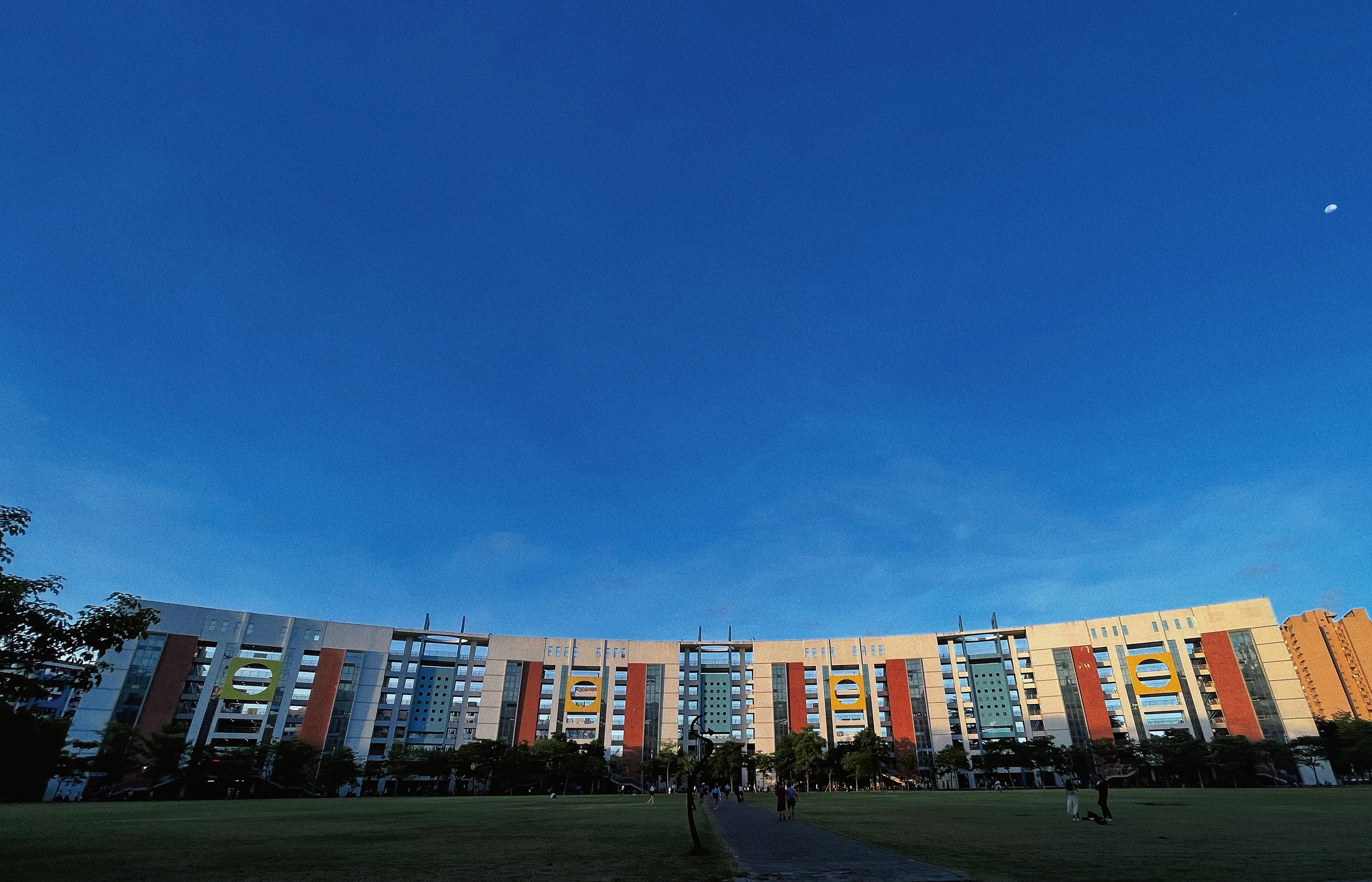 岭南师范学院怎么样?(岭南师范学院可以读研究生吗)