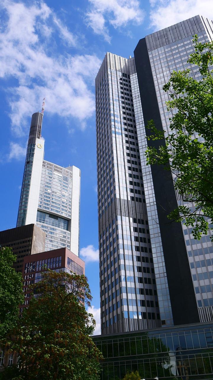 4. 九龙坡产业区