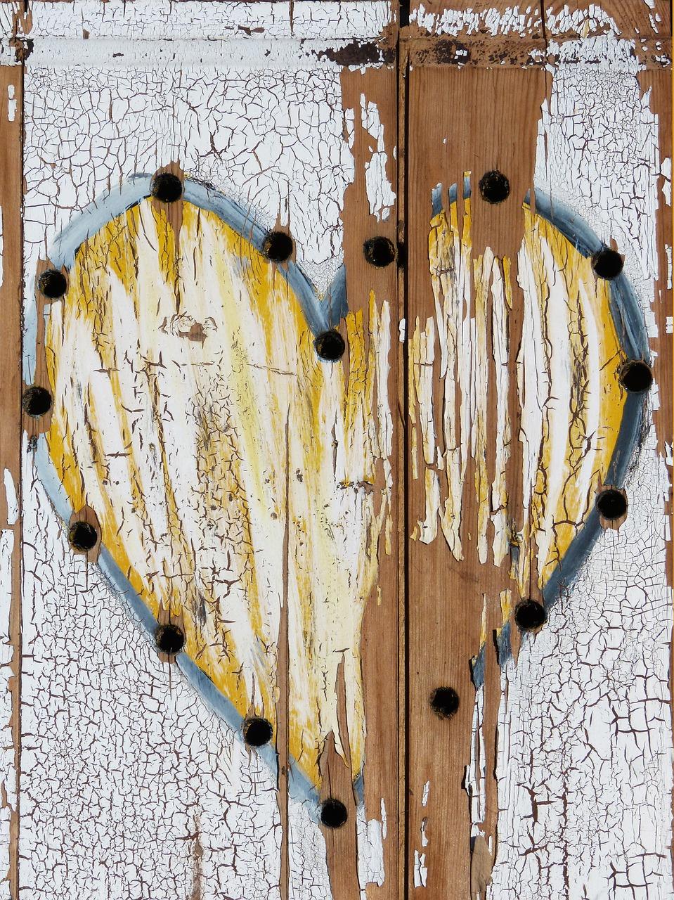 伤到底漆如何修复