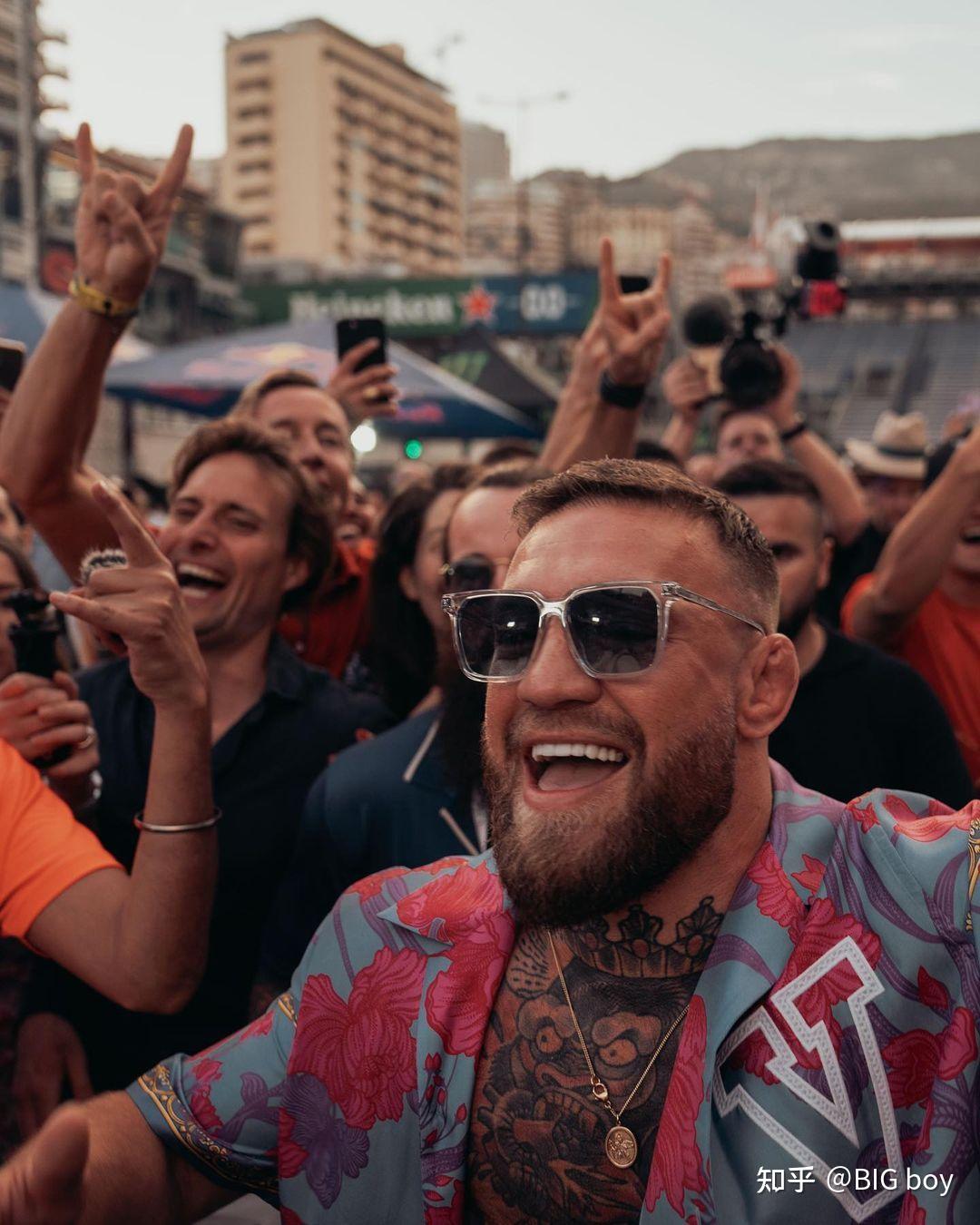 大家有嘴炮康纳的壁纸吗? - 知乎