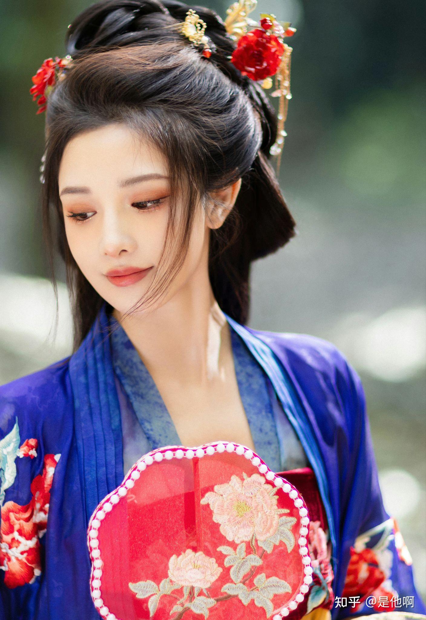 如何评价演员彭小苒? - 知乎