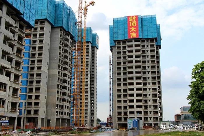 2025年刚需买房不想被“坑”,牢记7字准则:“买旧、买大、不买三”,差房子远离你 - 知乎
