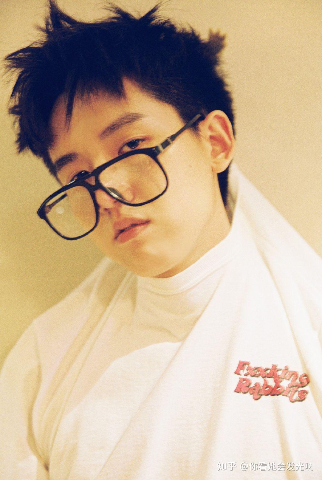 张耀手上纹身是什么? - 知乎