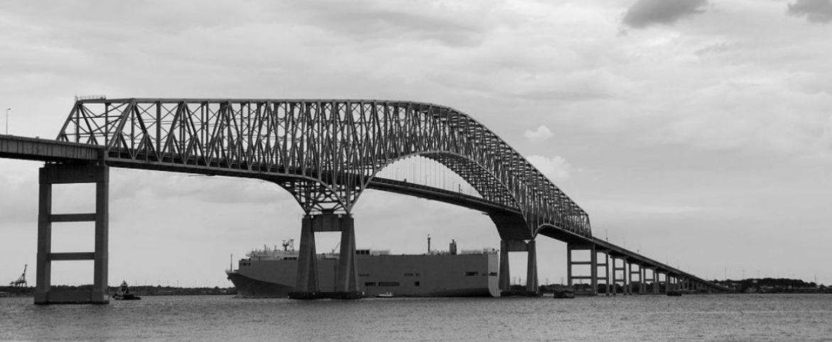 美国马里兰州一大桥因货船撞击坍塌多车落水当地官员称是大规模伤亡