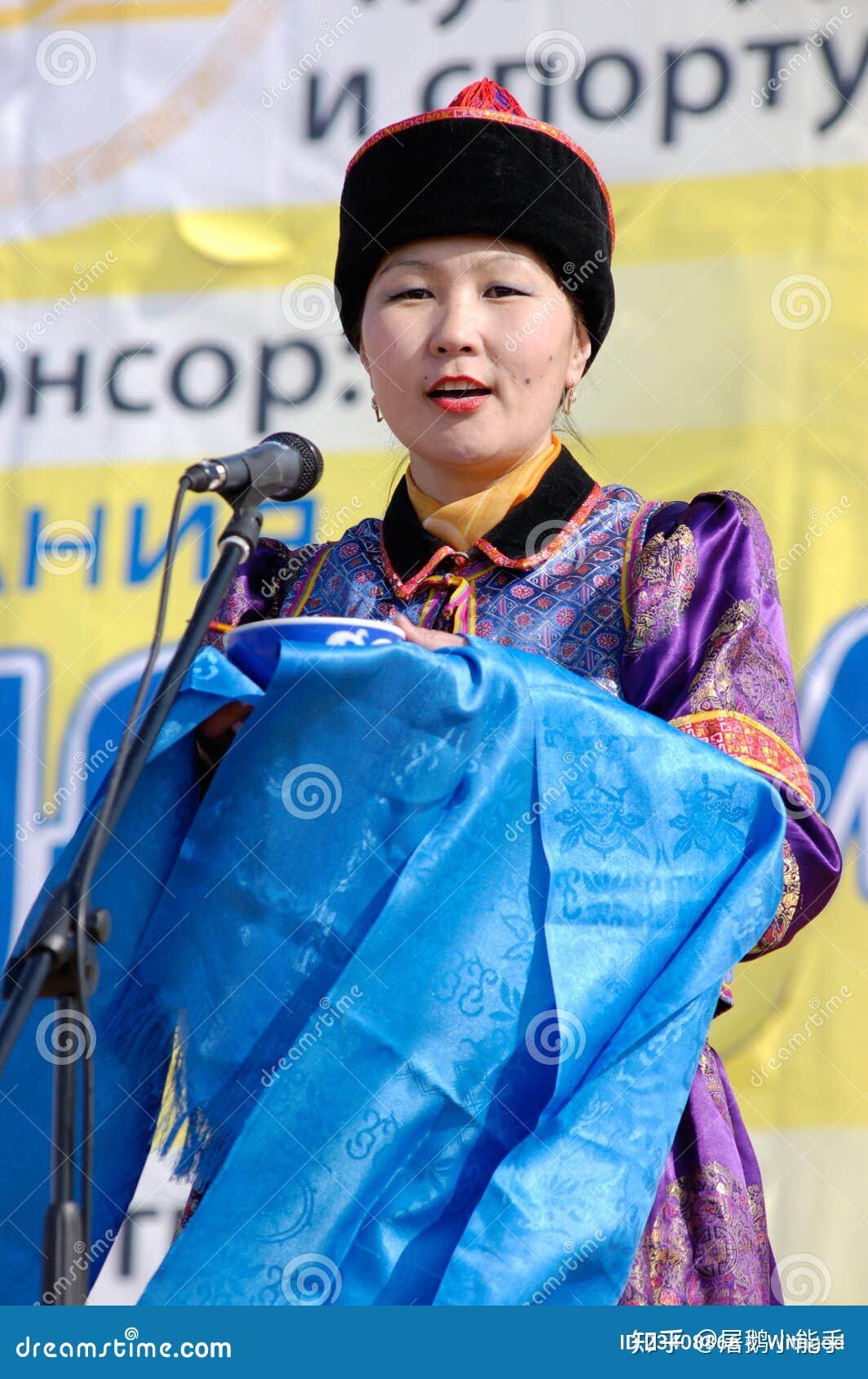 老一辈常说蒙古族大饼子脸眯眯眼是否是一种刻板印象?