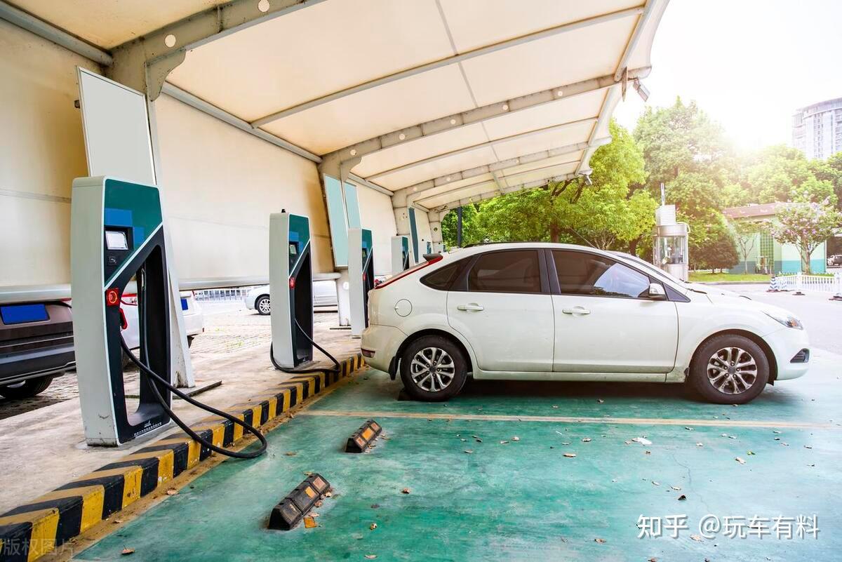 第一批新能源车已过8年质保期,换电池要8、9万吗?网约车有话说 - 知乎