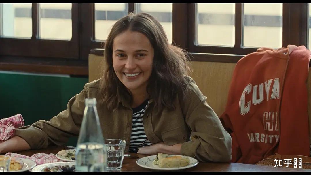 如何评价电影厄运假期