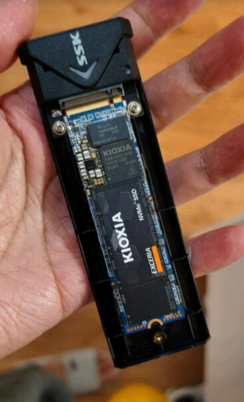 铠侠rc10,西数sn550,1t的哪个值得买? - 知乎