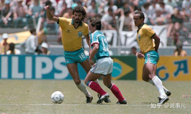 巴西足球巨星苏格拉底,是个什么样的球员?