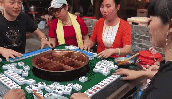 这群老外沉迷于麻将之后...比我们想象的还要疯狂! - 知乎