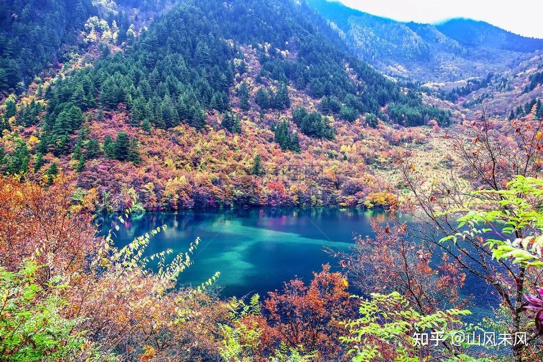 如何用英语描述九寨沟——Lake with Amazing Colours(多彩之湖) - 知乎
