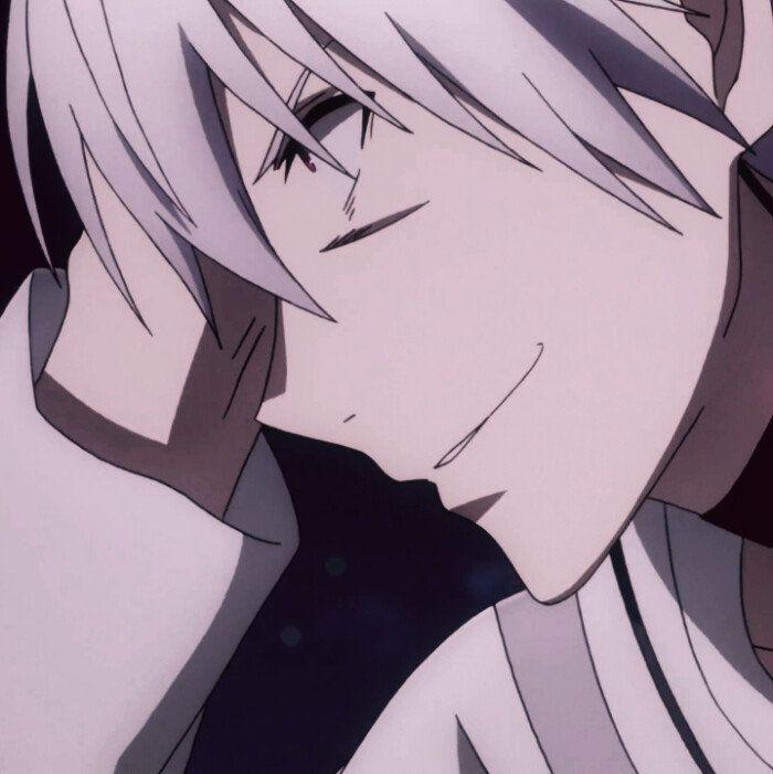 有没有特别像云深的动漫头像一头银发桀骜不驯