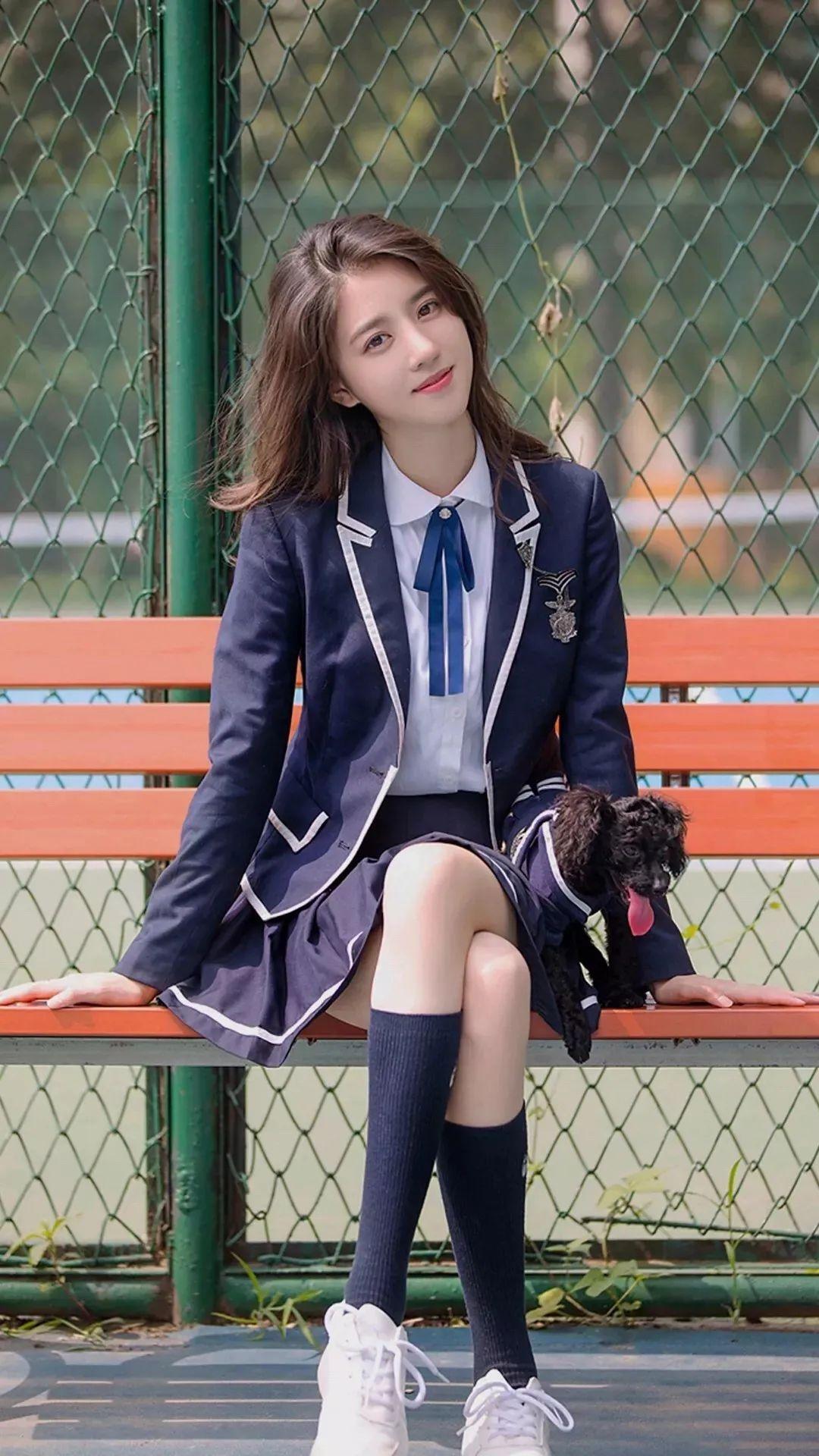 有没有性感美女姐姐的壁纸